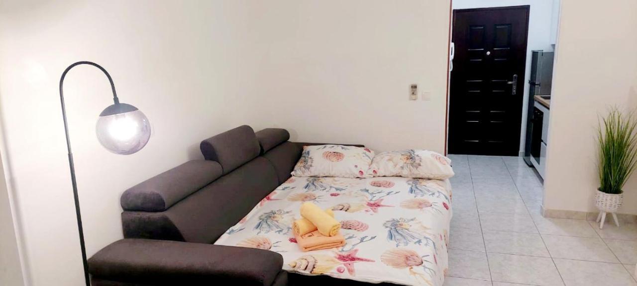 Mihaela Studio Apartmans 150M Near The Beach Kaštela エクステリア 写真