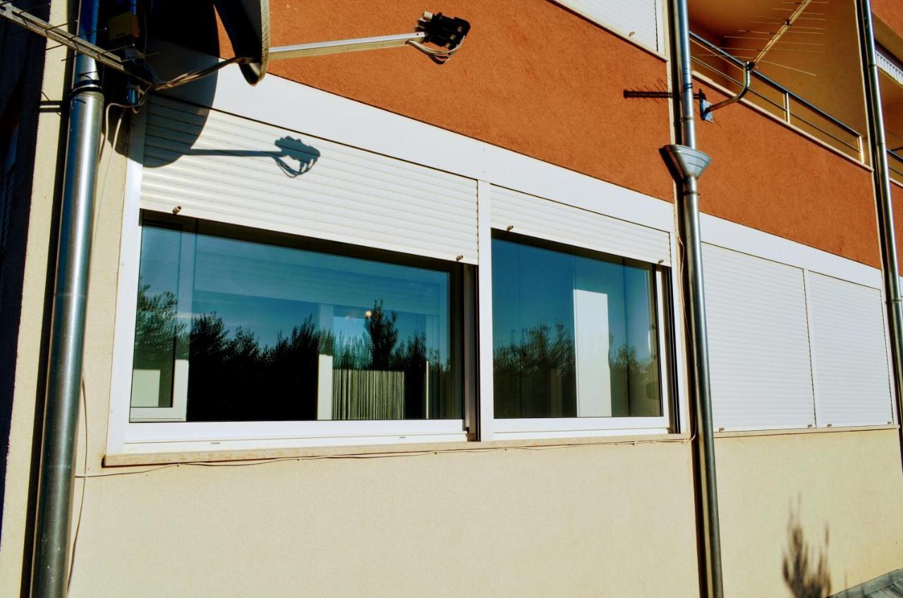 Mihaela Studio Apartmans 150M Near The Beach Kaštela エクステリア 写真