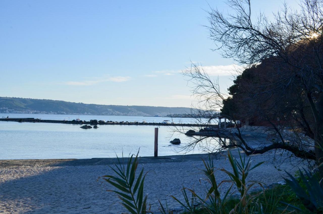 Mihaela Studio Apartmans 150M Near The Beach Kaštela エクステリア 写真