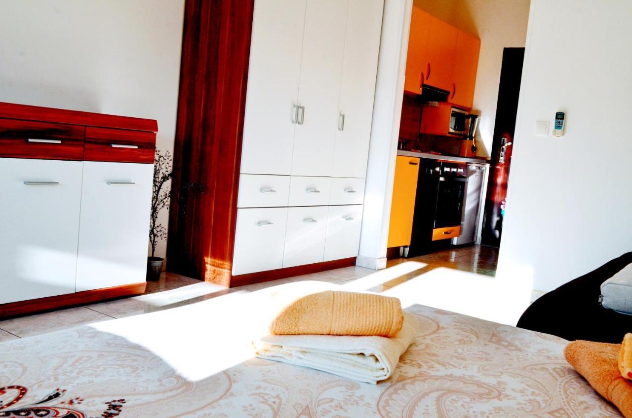Mihaela Studio Apartmans 150M Near The Beach Kaštela エクステリア 写真