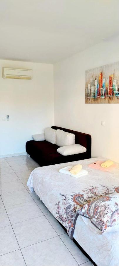 Mihaela Studio Apartmans 150M Near The Beach Kaštela エクステリア 写真