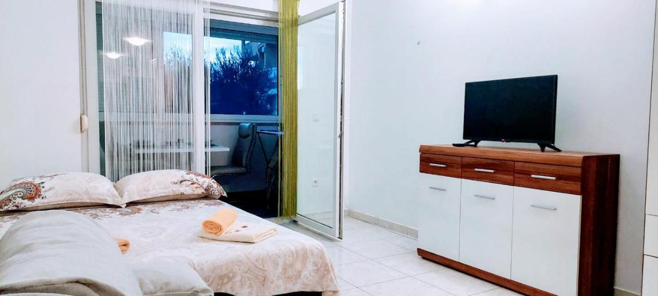 Mihaela Studio Apartmans 150M Near The Beach Kaštela エクステリア 写真