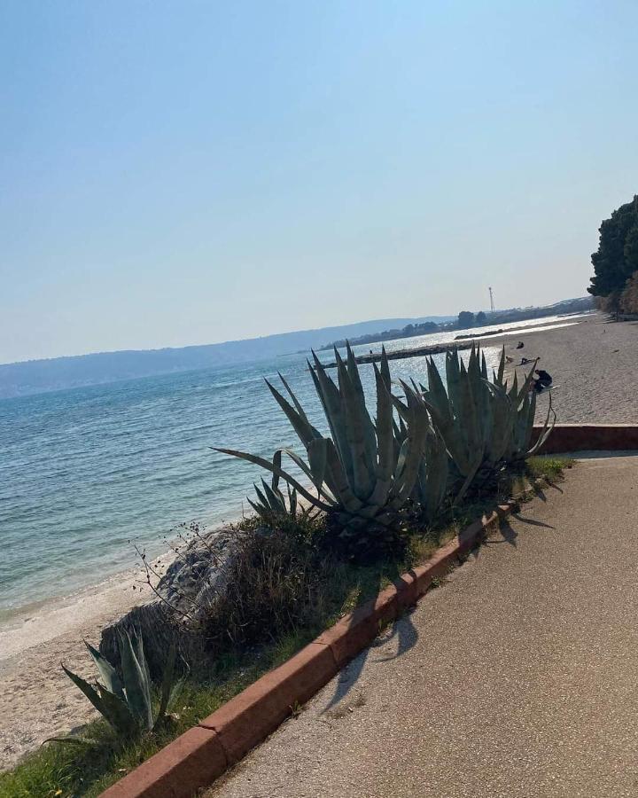 Mihaela Studio Apartmans 150M Near The Beach Kaštela エクステリア 写真