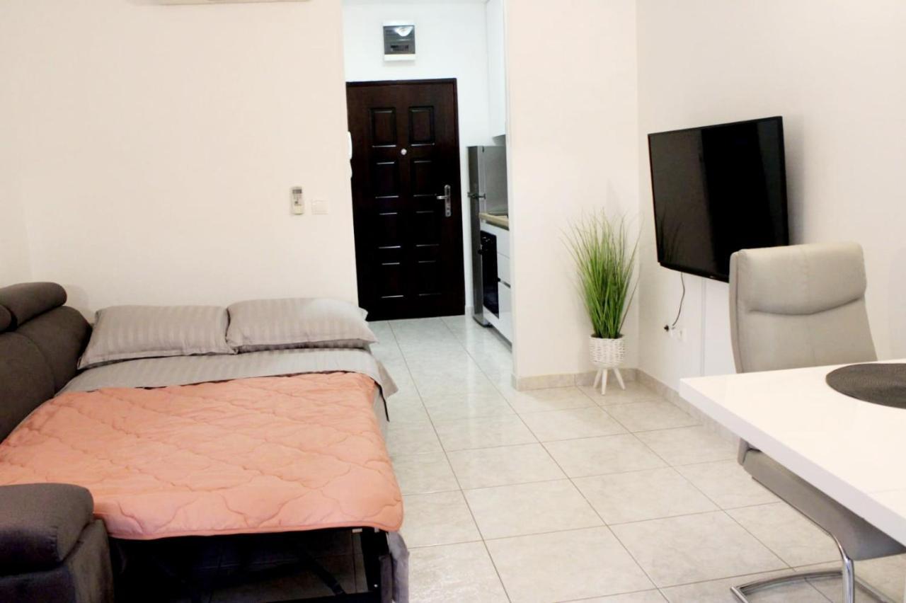Mihaela Studio Apartmans 150M Near The Beach Kaštela エクステリア 写真